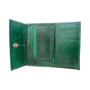 Portefeuille cuir véritable pour femme – Création artisanale marocaine, élégant, fonctionnel et durable pour cartes et espèces