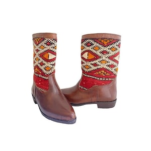 Handgemaakte leren en kilim laarzen, handgemaakte dameslaarzen, boho chic stijl, authentieke kilim laarzen