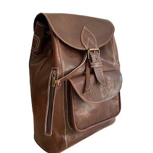 Genuine leather backpack, handmade in Morocco, practical bag for travel, vintage bag in natural leather, unique accessory