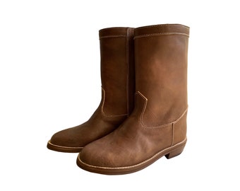 Real leather women's fashion boot, 100% handmade, premium quality.