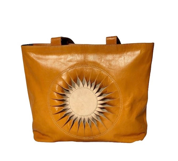 Sac à bandoulière clouté en cuir de luxe, motif à pois élégant