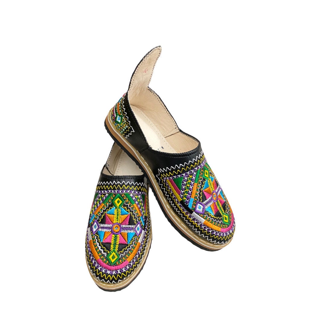 Babouche berbère en vrai cuir pour femmes 100% fait