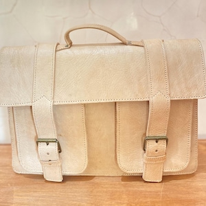 Cartera profesional de piel auténtica hecha a mano: la alianza perfecta entre elegancia y funcionalidad