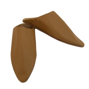 Genuine Leather Caramel Pointed Babouches - Handmade in Morocco - Soft Oriental Slippers - Trendy Gift