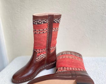 Bohemian kilim boots for women, Moroccan crafts, handmade leather boots and kilim rugs, trendy and unique accessories