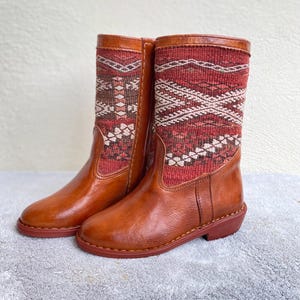 Women&#39;s genuine leather and kilim boots, handmade boots, ethnic chic style, handmade boots with kilim rug