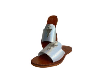 Genuine leather sandal, Genuine leather thongs, 100% handmade natural leather sandal, Handcrafted and authentic sandal