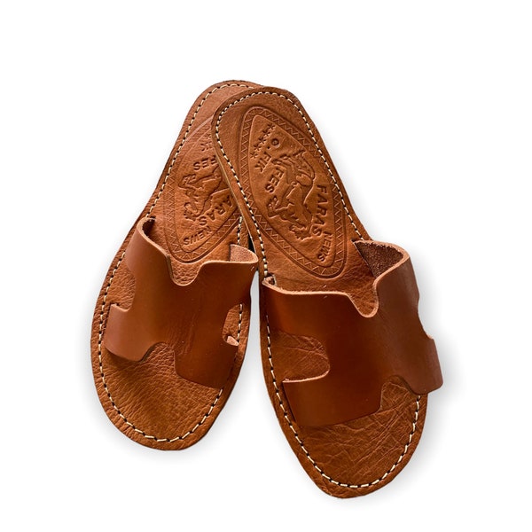Genuine leather sandal, Genuine leather thongs, 100% handmade natural leather sandal, Handcrafted and authentic sandal