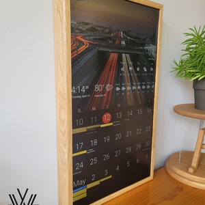 27in Smart Calendar / Smart Wall Display / Photo Viewer White Oak