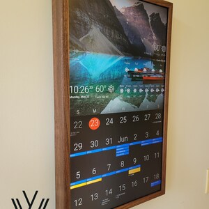 27in Smart Calendar / Smart Wall Display / Photo Viewer image 9