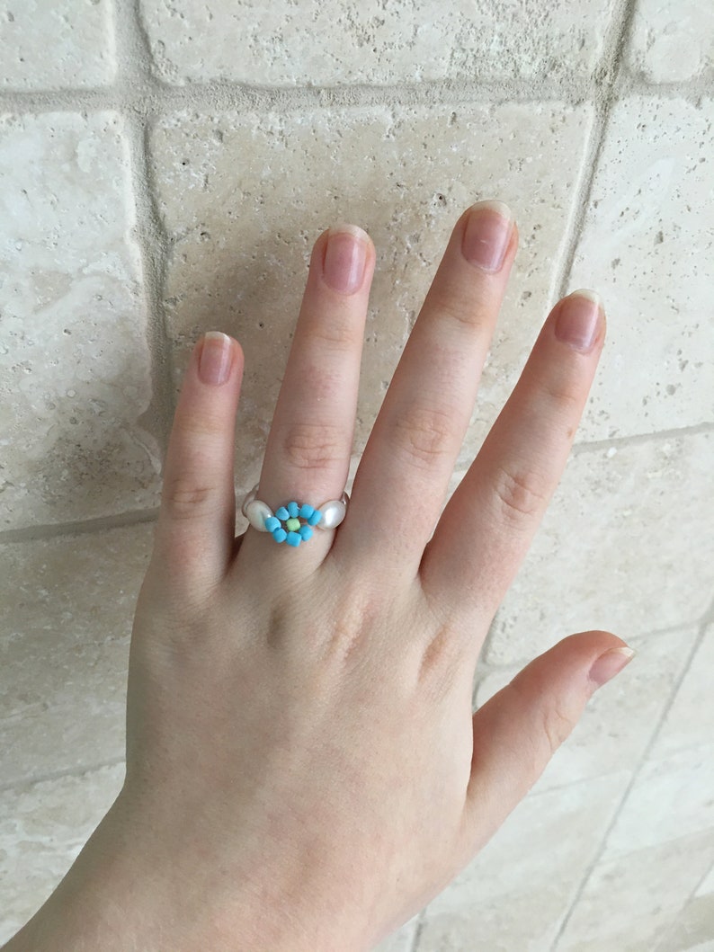 Beaded flower ring