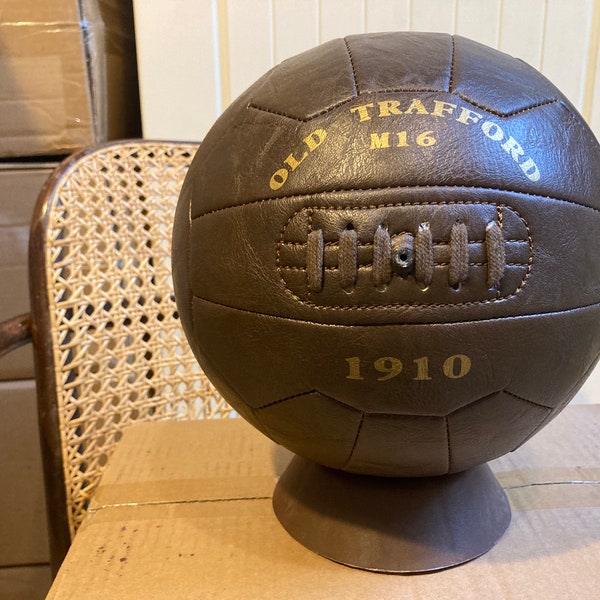 Vintage style football printed with  OLD TRAFFORD M16. A truly lovely gift for a Manchester United football fan. (Size 5 football)