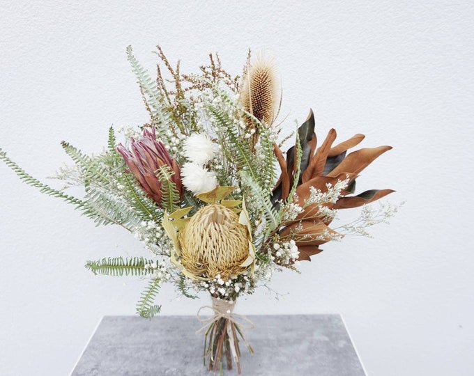 Dried flower arrangements for weddings and home by FEverBloomCo