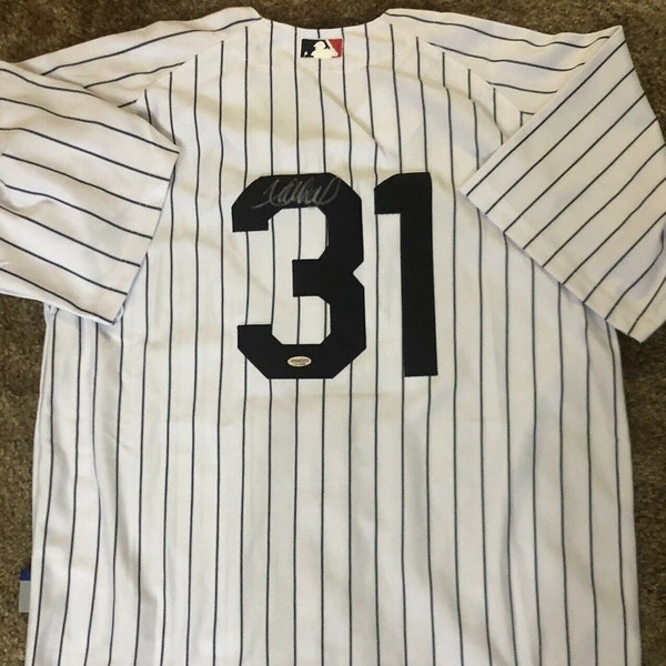 ICHIRO SUZUKI Signed New York Yankees Majestic Home Jersey with COA!