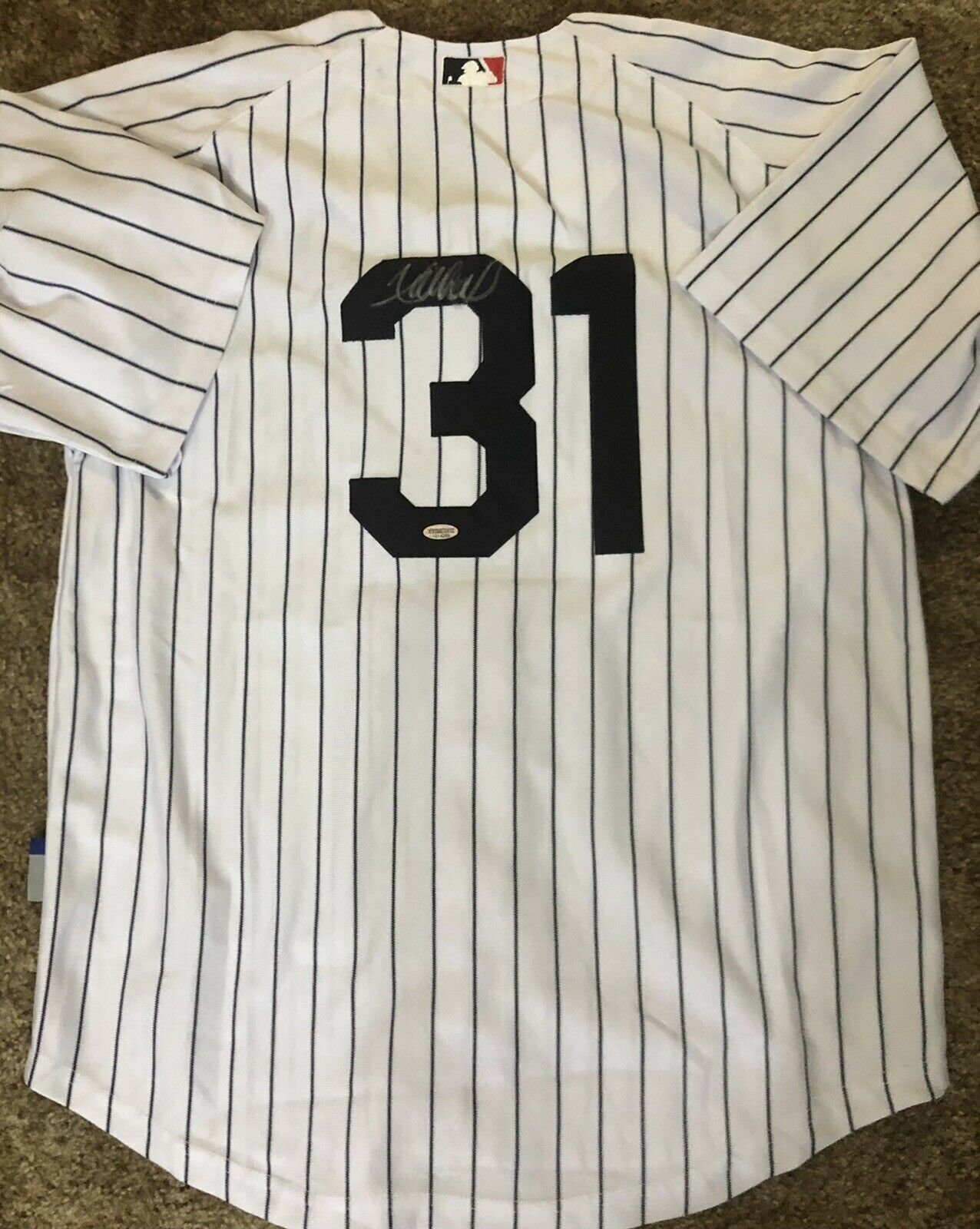 ICHIRO SUZUKI Signed New York Yankees Majestic Home Jersey 