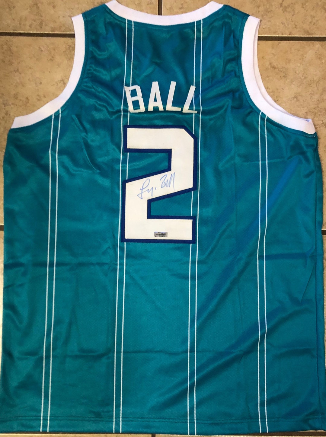 Maillot NBA Charlotte Hornets LaMelo Ball - Taille XL, Réimpression Officielle, Authentifié JSA