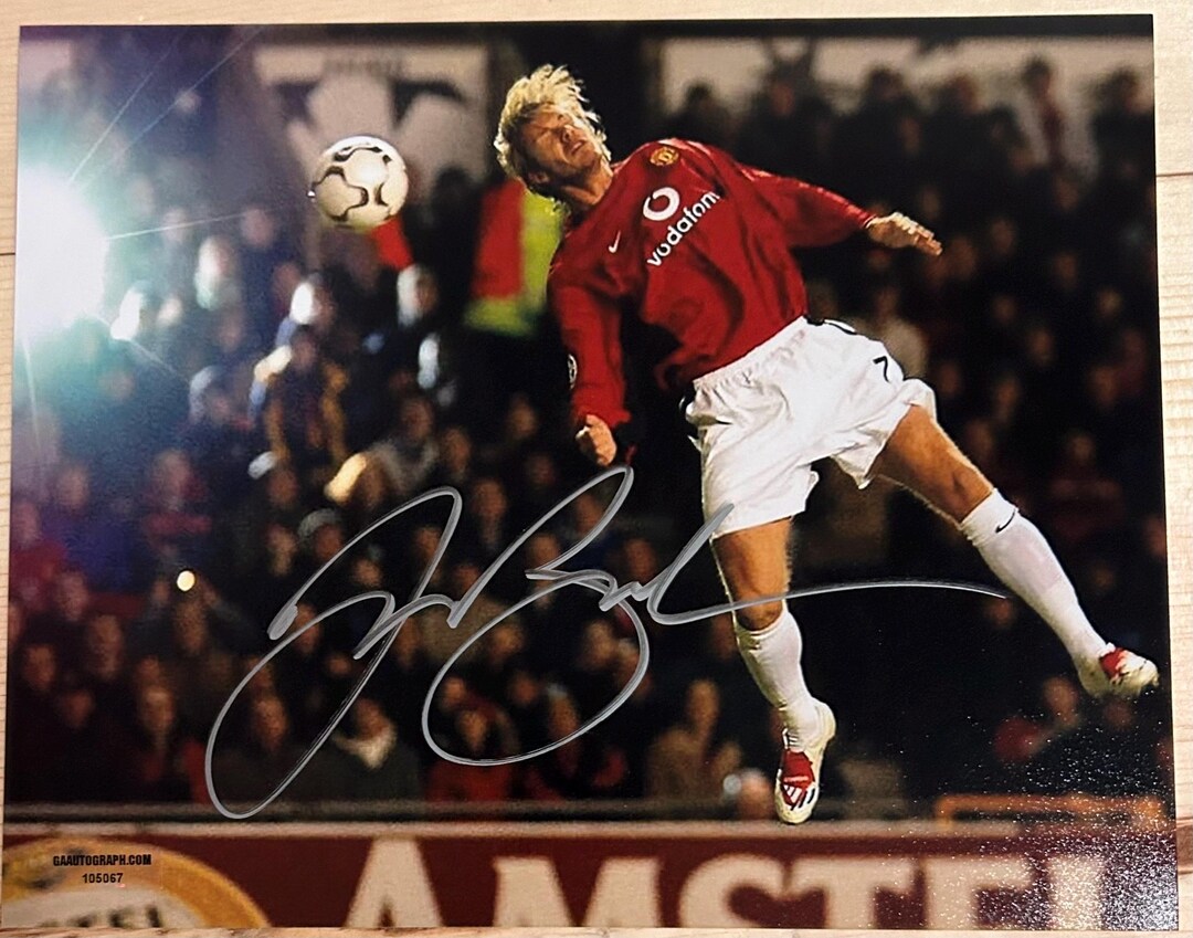 DAVID BECKHAM Signed 8