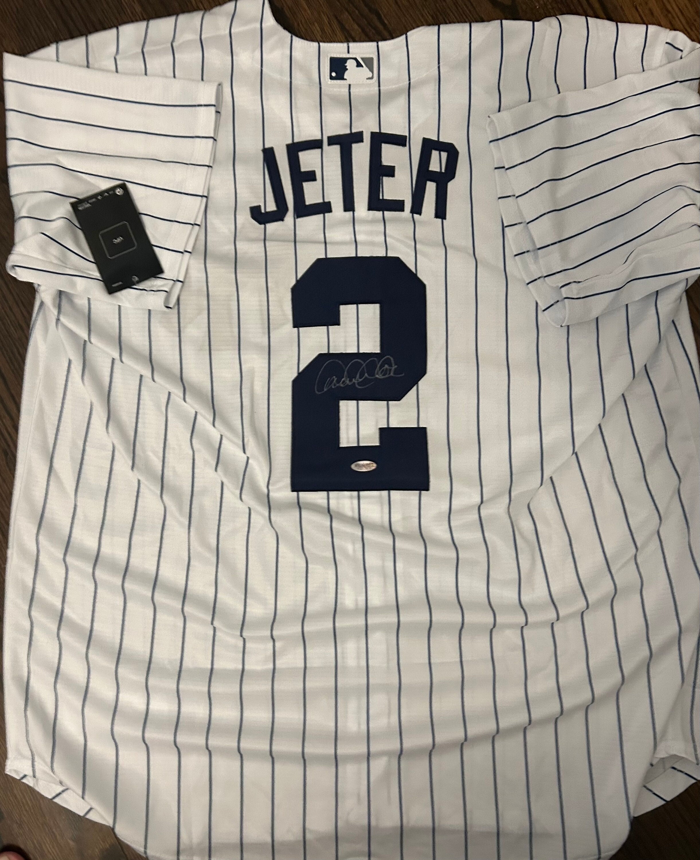 Derek Jeter Signed Authentic Yankees Pinstripe Jersey w/ 2001 WS Patch, 100  Year AL Patch, Black Armband & American Flag Patch (MLB Auth)