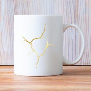 Kintsugi Mug, Kintsugi Gifts, Elegant Mug, Intricate Kintsugi Gold Pattern, Intricate Design Mug, Simple Design, Japanese Mug, Japan Mug