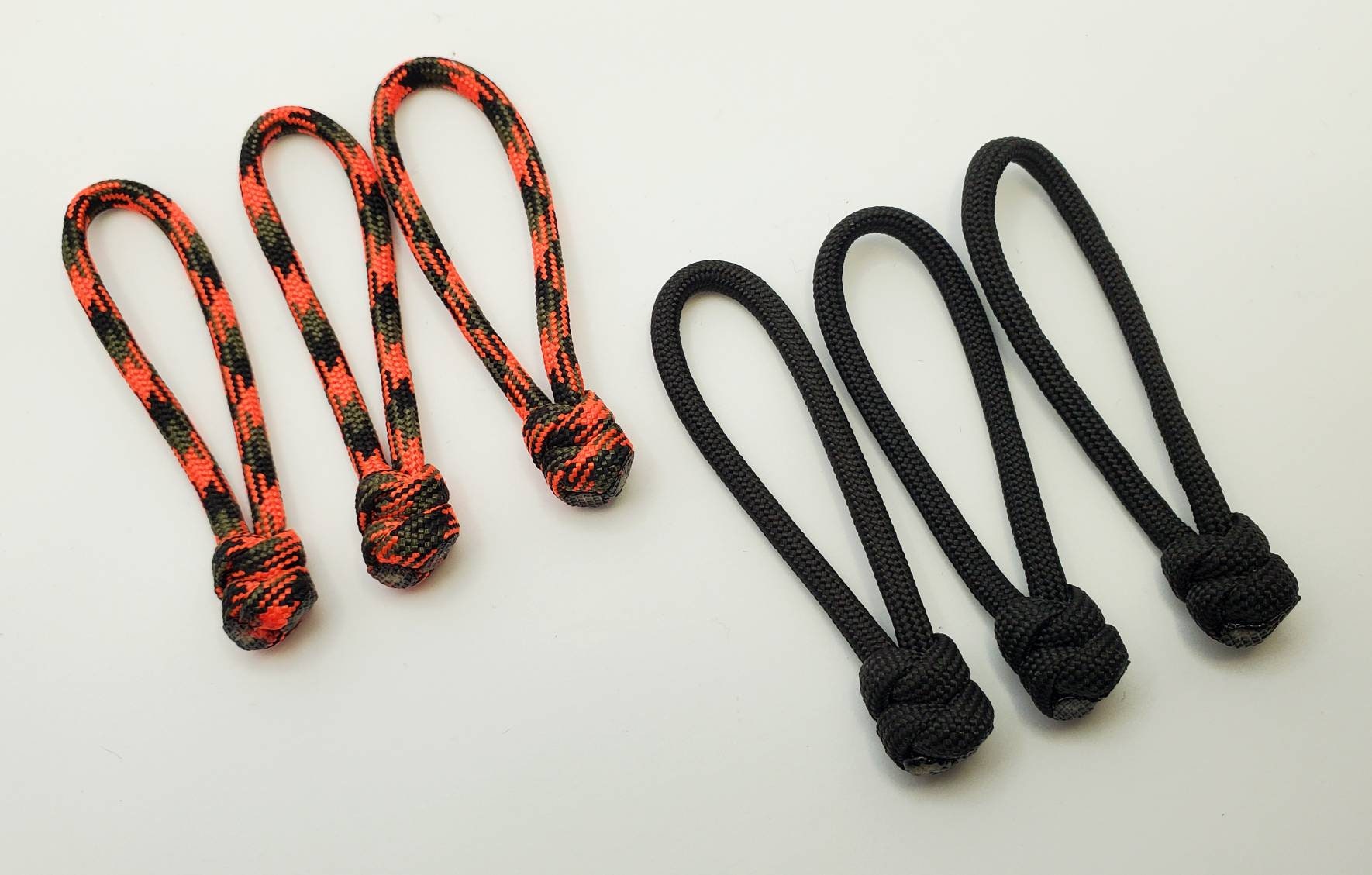 2 TACTICAL 550 PARACORD ZIPPER PULLS WITH EMERSON SKULLS or lanyards 