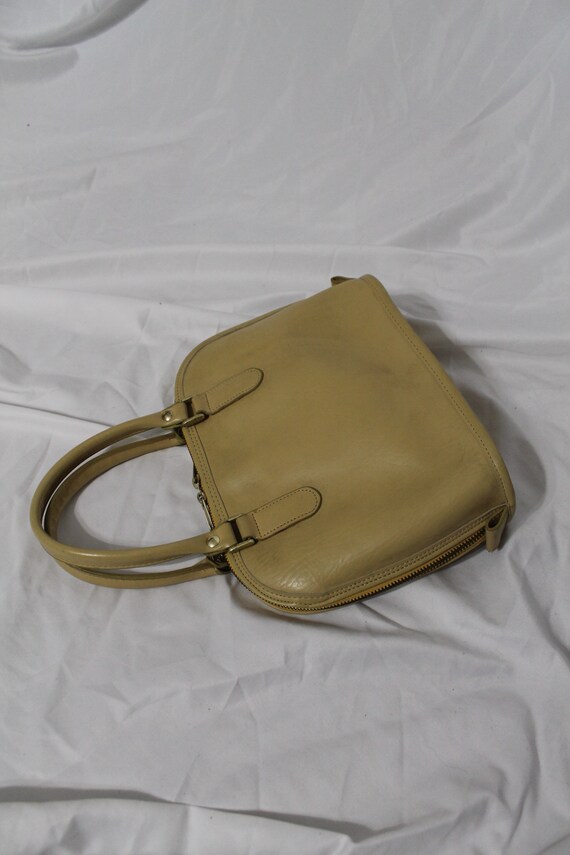 Buttercup leather handbag