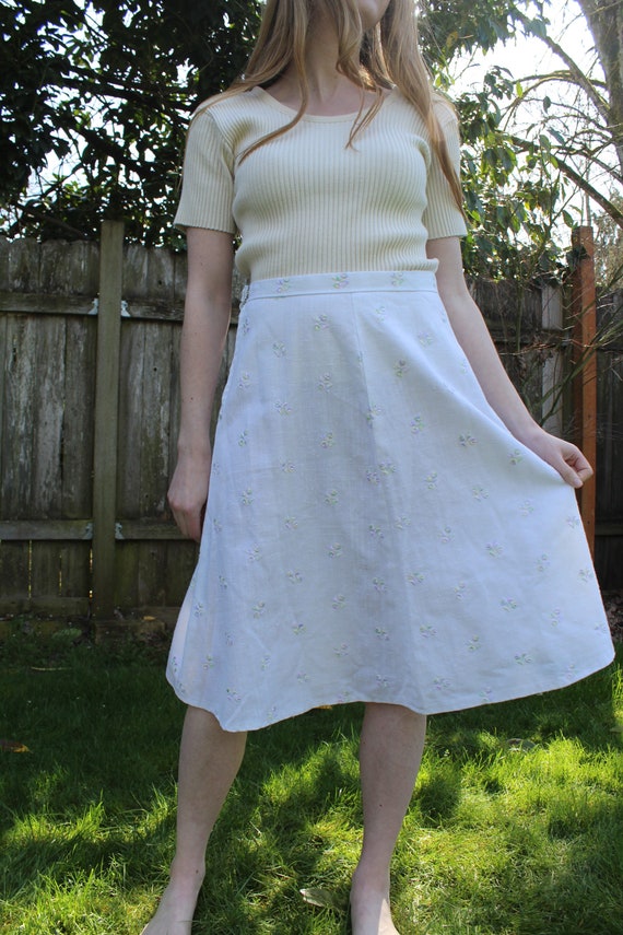 1960’s cotton embroidered circle skirt