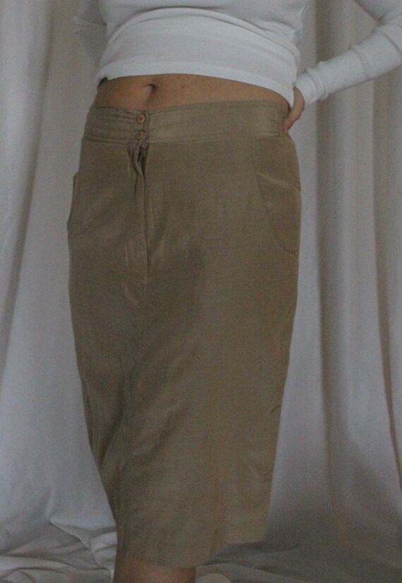 Silk camel skirt - image 3