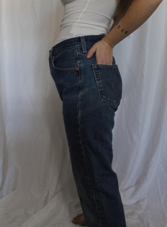 501 Levis - image 3