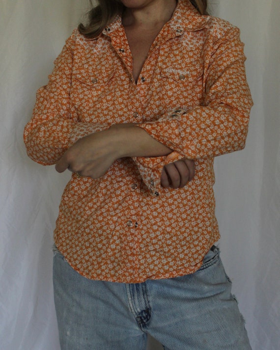 Wrangler orange hibiscus button up - image 2