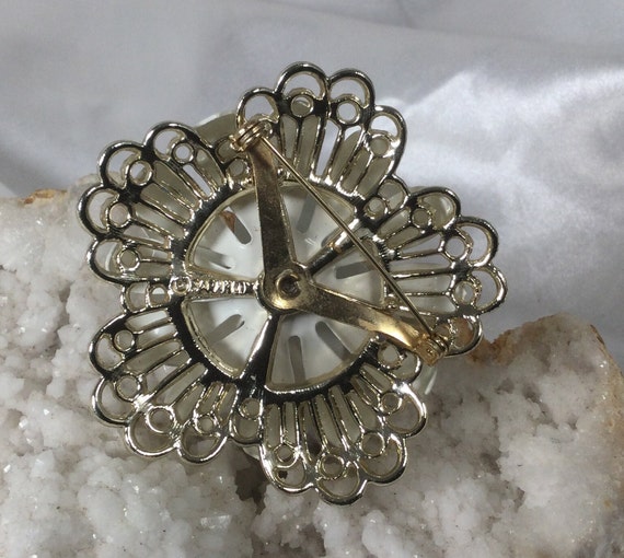 Chrysanthemum Flower Brooch - image 8