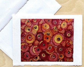 Tarjeta pintada a mano de amapolas / Arte original montado en cartulina Delux de 5" x 7" /Flores rojas abstractas en tintas de alcohol sobre tablero metálico /Único