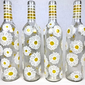 4 Wine Bottle Accent Lamps, Daisy flowers decorated Stained-Glass handpainted. Table Centerpieces. Wedding Topper. Gift for her.