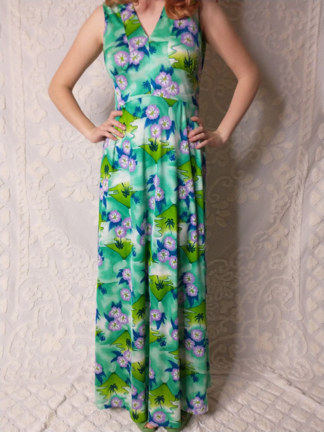 Vintage 70s Hawaiian Maxi Dress With V Neck and Empire Waste Retro ...