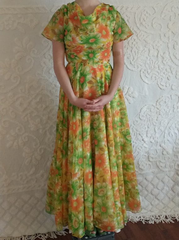 Vintage 50s bright floral Chiffon Fit and Flare Dr