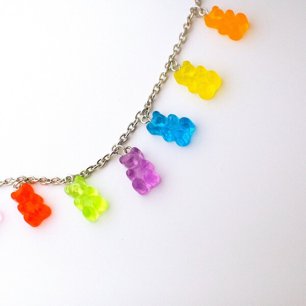 rainbow gummy bear necklace / gummy bears necklace / gummybear necklace / candy necklace / alternative necklace / alt jewelry / kawaii