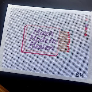 Match Made in Heaven - canvas met borduursels - 13 inch mesh - handgeschilderd - 4,5 x 2,75 inch