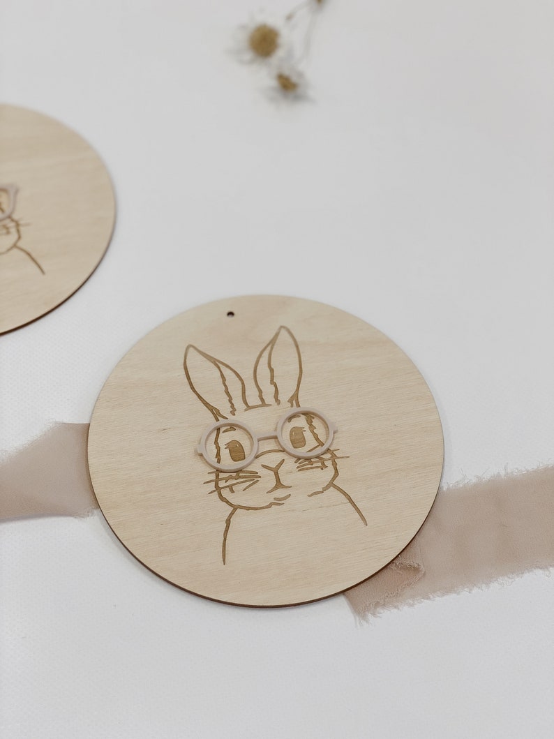 Panneau en bois Lapin avec lunettes I Décoration de Pâques avec fleurs séchées I Couronne de porte de Pâques I échange disque couronne de fleurs séchées image 4