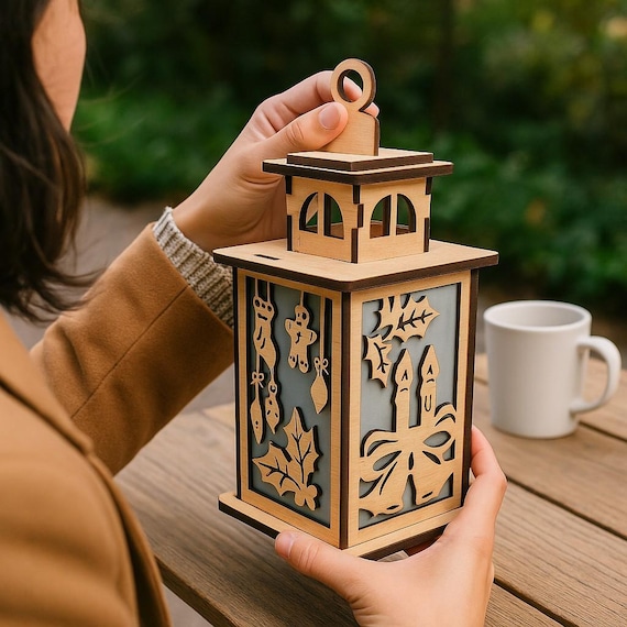 Christmas Tealight Holder/Tealight Lamp/Unique