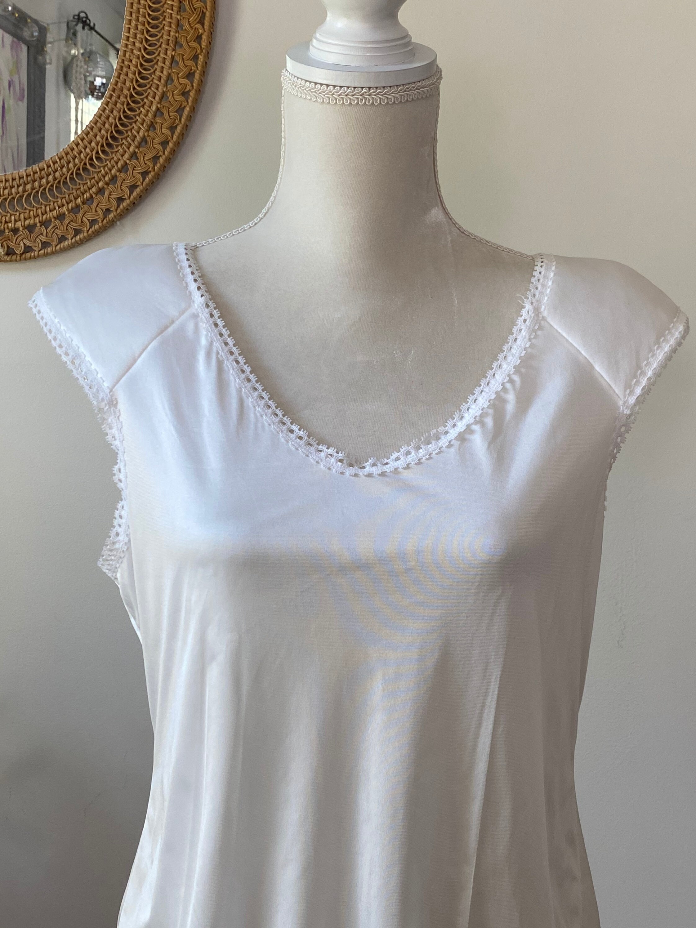 Camisole with shoulder pads hotsell