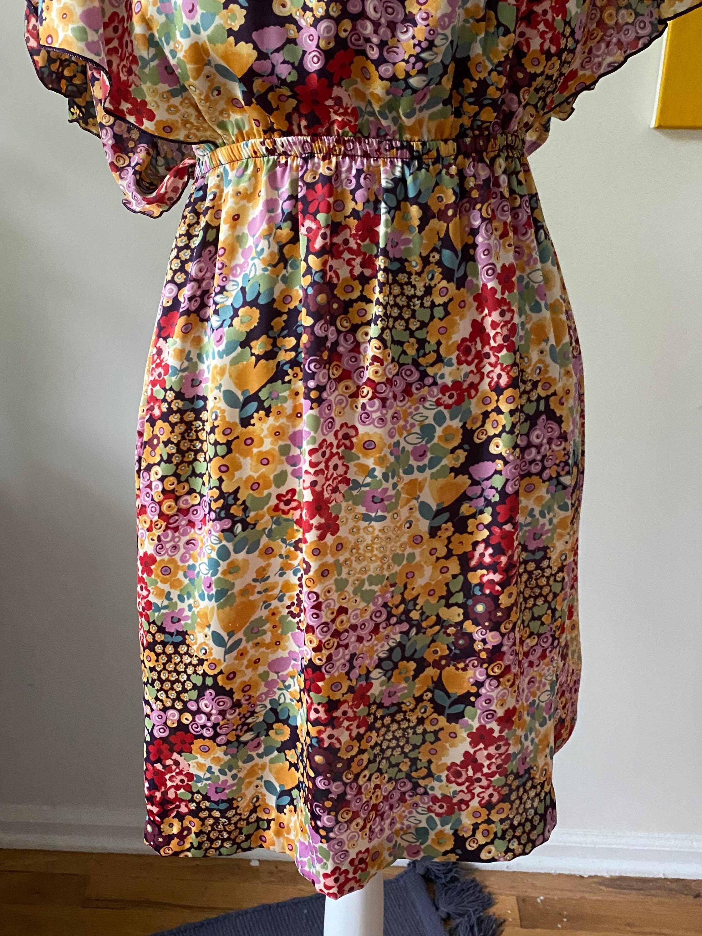 Vintage Oleg Cassini floral dress/ cape sleeves | Etsy