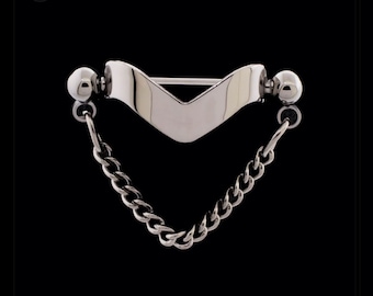 Threadless Nose Bridge V Cuff With Curb Chain  | bridge piercing | 16 gauge | bridge cuff | bridge chain | titanium bridge chain | goth
