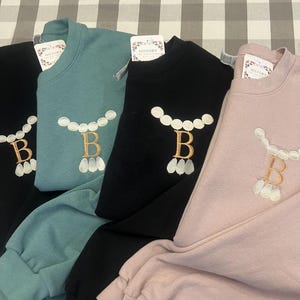 Black Anne Boleyn Embroidered Traditional Crewneck Sweatshirt