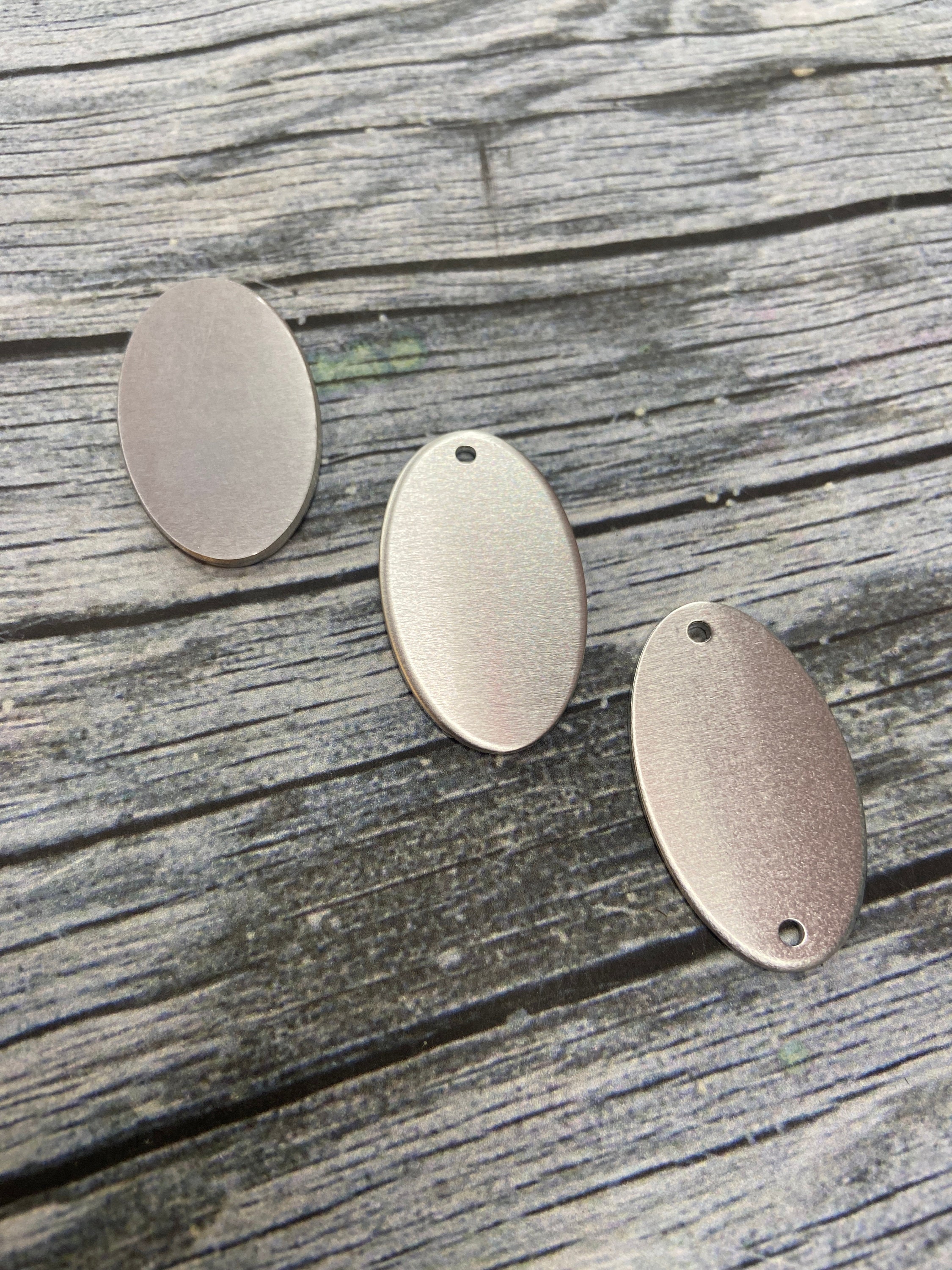 Custom Jewelry Tags, Mini Oval Jewelry Tag, Laser Engraved Brass Tags,  9x4.2mm, F1HJ 