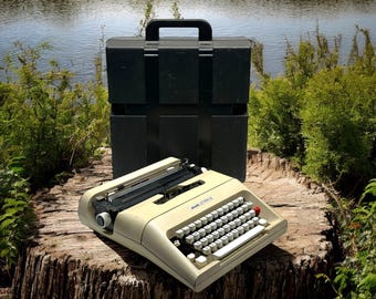 Vintage Olivetti Typewriter - Iron Body, Retro Decor