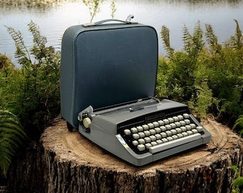 Máquina de escribir Brillant 750: máquina de escribir manual vintage, decoración retro, totalmente funcional, regalo clásico para escritores