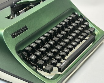 Máquina de escribir Triumph Adler, verde oscuro, teclado QWERTZ, con funda, regalo vintage alemán