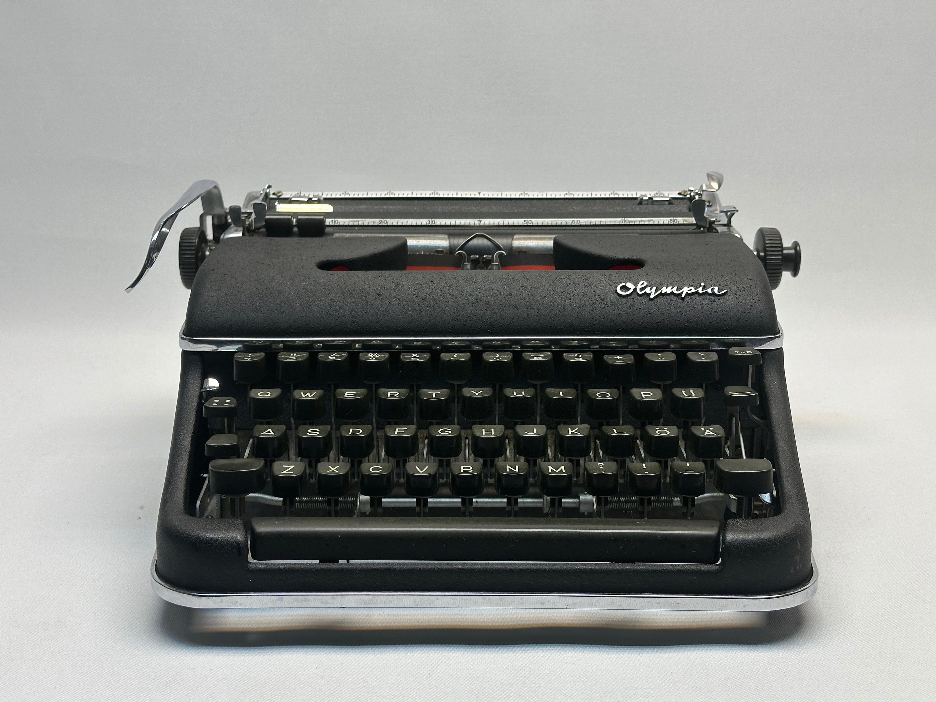 【週末特価】★Olympia★SM3★ヴィンテージ★タイプライター★希少 Olympia SM3 タイプライター - ブラック QWERTY キーボード、Writer's