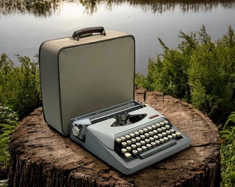 Royal Antique Typewriter - Finest Vintage Manual Model