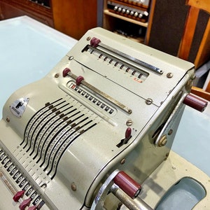Antique Brunsviga Calculator - 1900s Mechanical Office Gadget - Nostalgic Home Office Decor - Timeless Arithmetic Tool