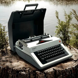 Antique Olympia Monica Typewriter – Classic Manual Typewriter, Perfect for Writers & Collectors